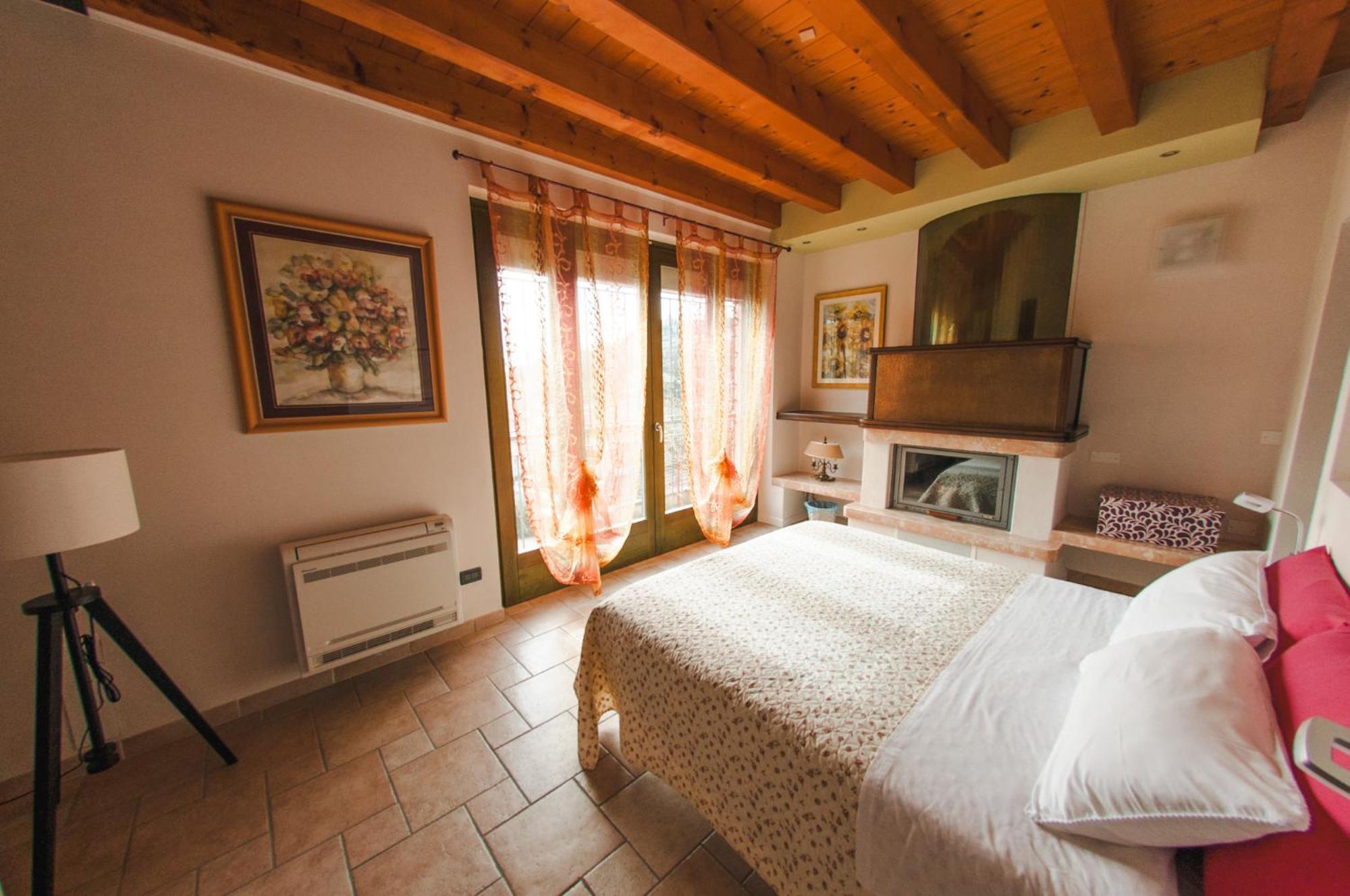 Casale Manzoni Apartment เวโรนา ภายนอก รูปภาพ