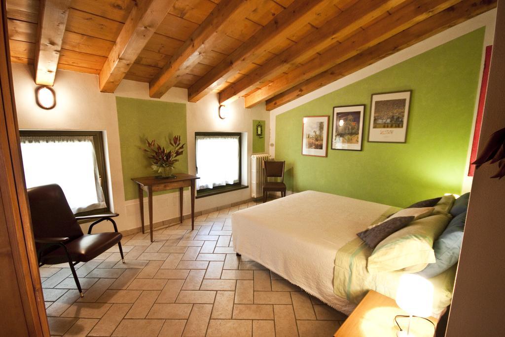 Casale Manzoni Apartment เวโรนา ภายนอก รูปภาพ