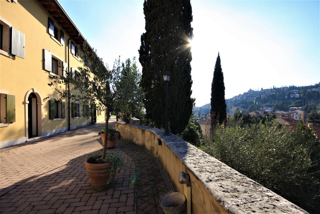 Casale Manzoni Apartment เวโรนา ภายนอก รูปภาพ
