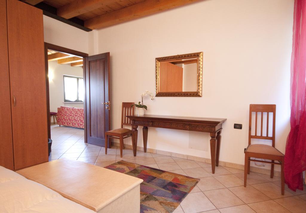 Casale Manzoni Apartment เวโรนา ภายนอก รูปภาพ