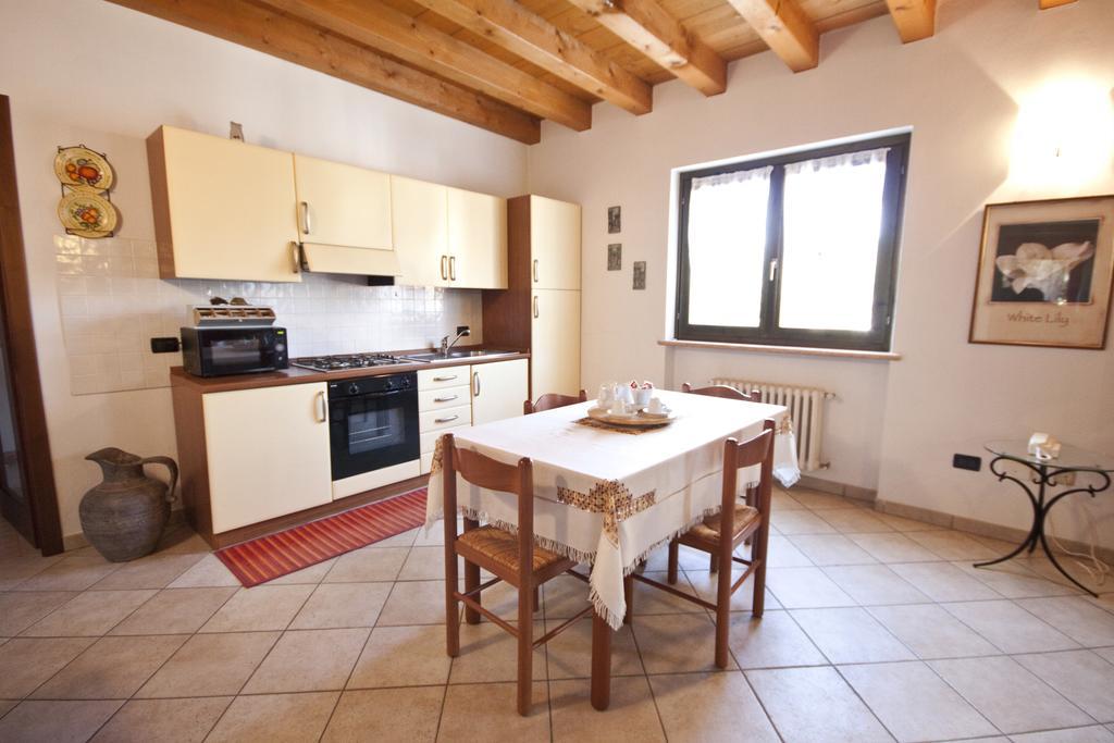 Casale Manzoni Apartment เวโรนา ภายนอก รูปภาพ